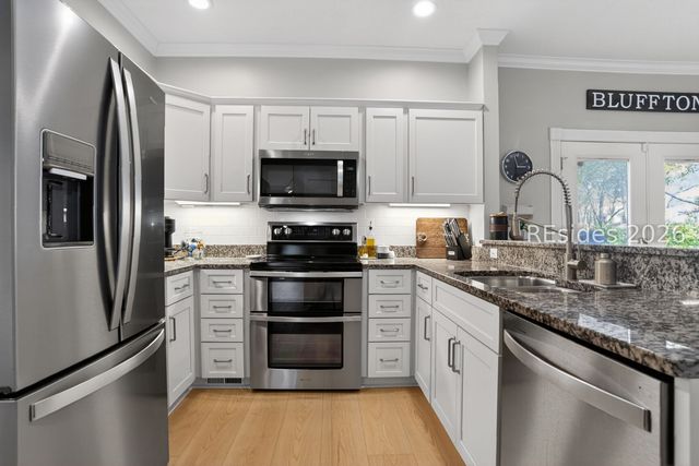 7 Regent Ave, Bluffton, SC 29910