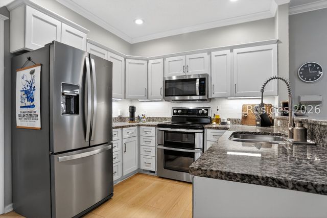 7 Regent Ave, Bluffton, SC 29910