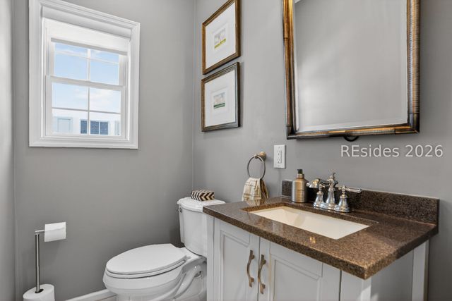 7 Regent Ave, Bluffton, SC 29910