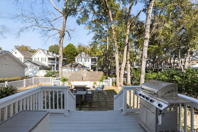 7 Regent Ave, Bluffton, SC 29910