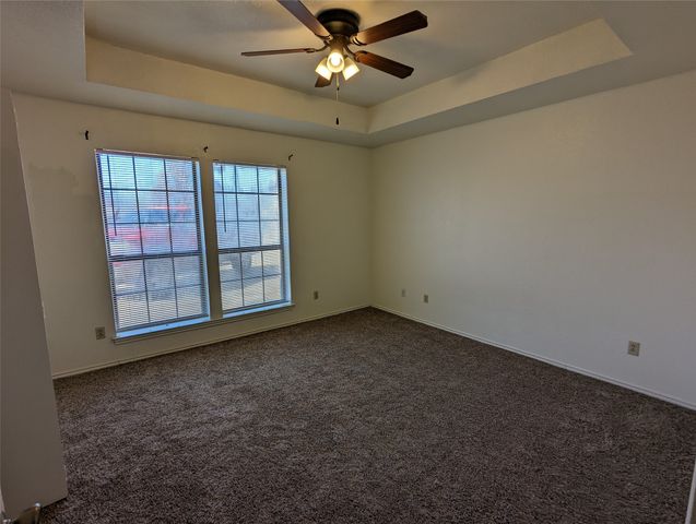 212 Lanham Court, White Settlement, TX 76108