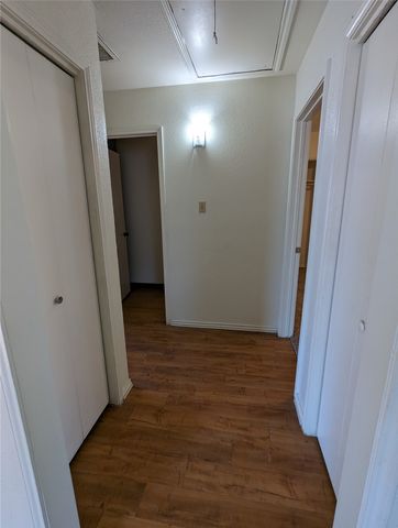 212 Lanham Court, White Settlement, TX 76108