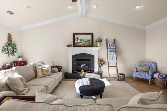 3183 Agassi Lane, Redding, CA 96002