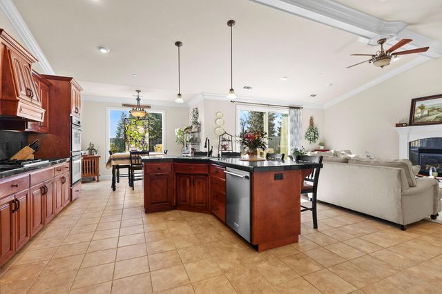 3183 Agassi Lane, Redding, CA 96002