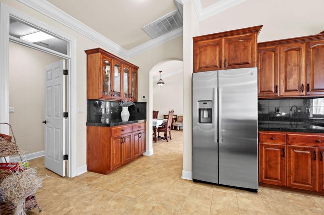 3183 Agassi Lane, Redding, CA 96002