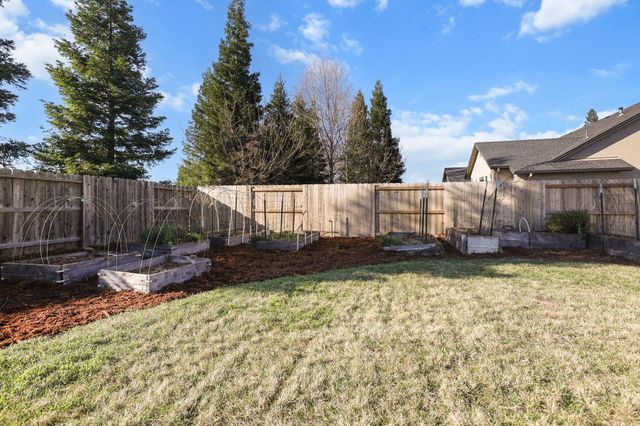 3183 Agassi Lane, Redding, CA 96002