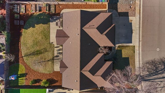 3183 Agassi Lane, Redding, CA 96002