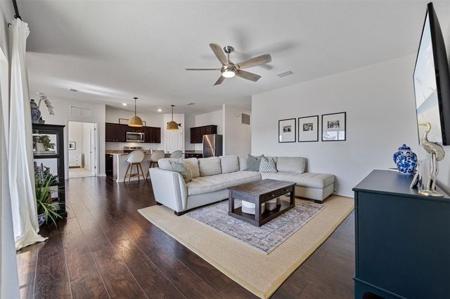 626 GARDEN OAKS SQUARE, Seffner, FL 33584