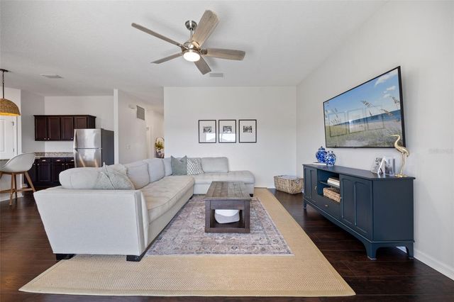 626 GARDEN OAKS SQUARE, Seffner, FL 33584