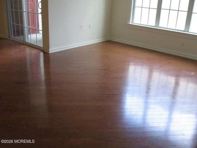 612 Sophee Lane, Lakewood, NJ 08701