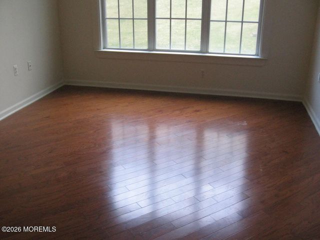 612 Sophee Lane, Lakewood, NJ 08701