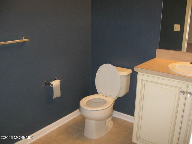 612 Sophee Lane, Lakewood, NJ 08701