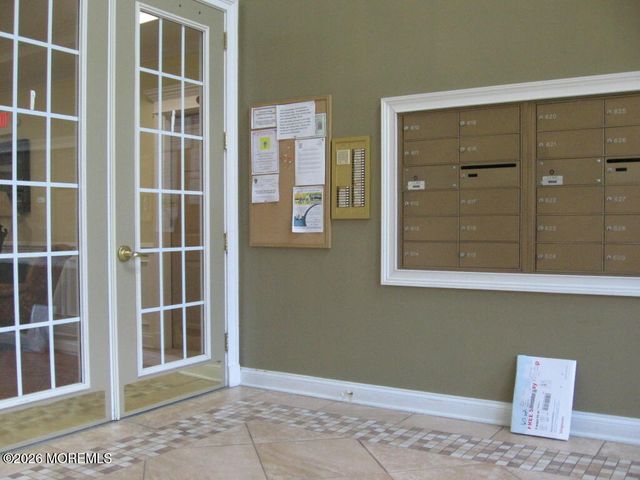 612 Sophee Lane, Lakewood, NJ 08701