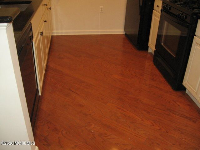 612 Sophee Lane, Lakewood, NJ 08701