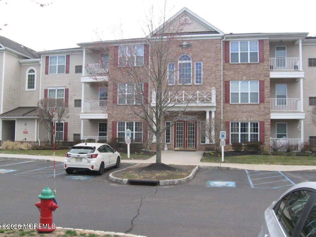 612 Sophee Lane, Lakewood, NJ 08701