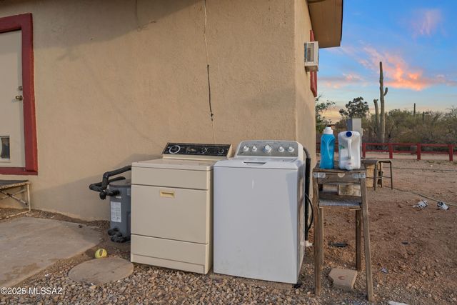 9160 W Lazy Be Place, Tucson, AZ 85735