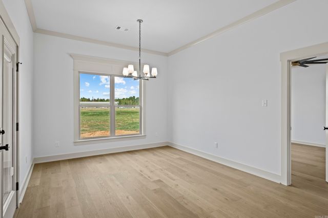 2390 Lakewood Circle, Cabot, AR 72023