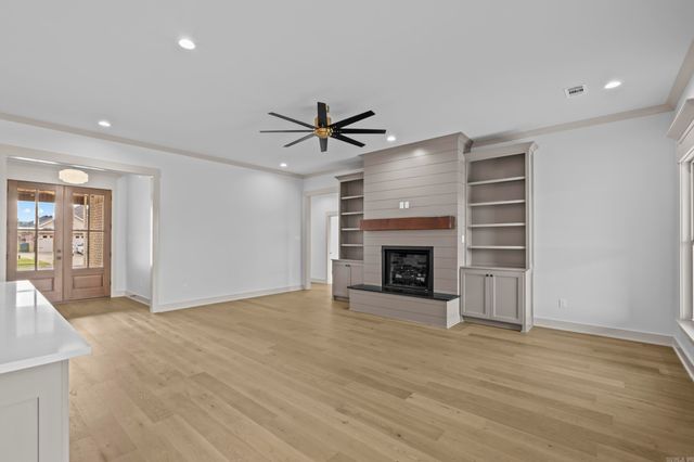 2390 Lakewood Circle, Cabot, AR 72023