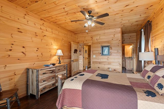 197 Cashes Valley Overlook, Cherry Log, GA 30522