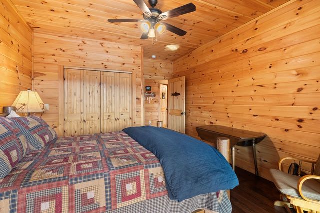 197 Cashes Valley Overlook, Cherry Log, GA 30522