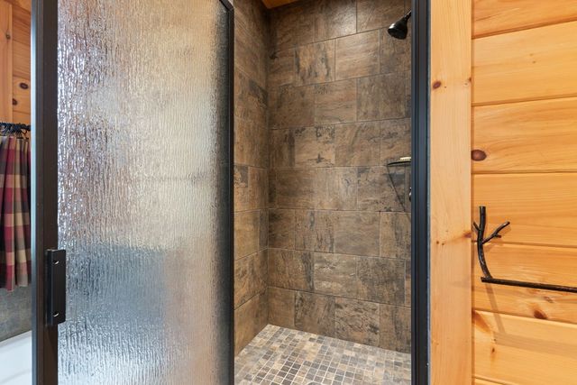 197 Cashes Valley Overlook, Cherry Log, GA 30522