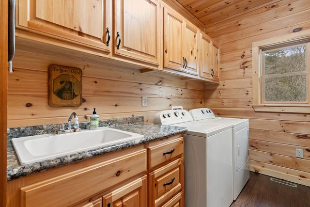 197 Cashes Valley Overlook, Cherry Log, GA 30522