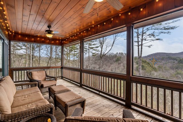 197 Cashes Valley Overlook, Cherry Log, GA 30522