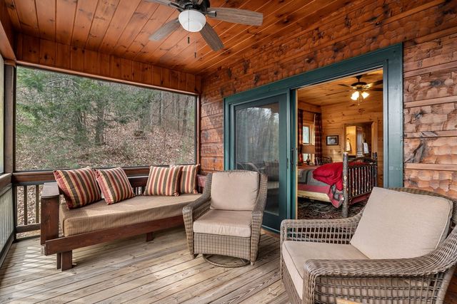 197 Cashes Valley Overlook, Cherry Log, GA 30522