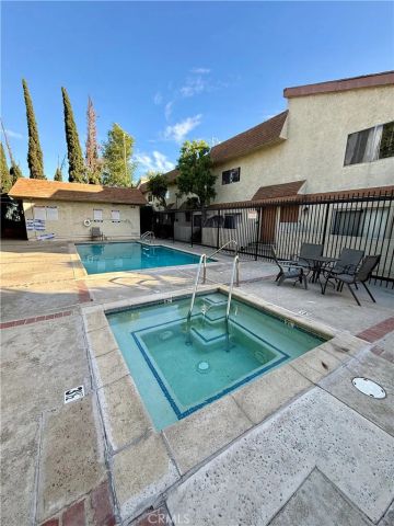 13080 Dronfield 3, Sylmar, CA 91342