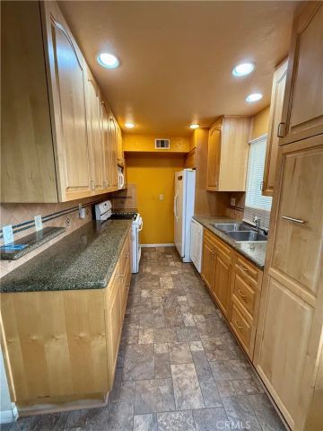 13080 Dronfield 3, Sylmar, CA 91342