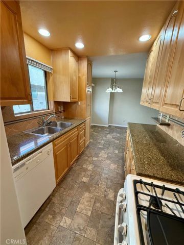 13080 Dronfield 3, Sylmar, CA 91342
