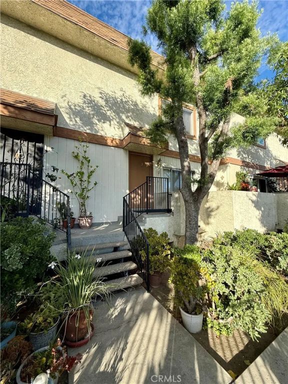 13080 Dronfield 3, Sylmar, CA 91342