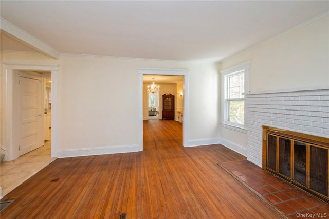 102 Reid Avenue, Port Washington, NY 11050