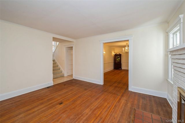 102 Reid Avenue, Port Washington, NY 11050