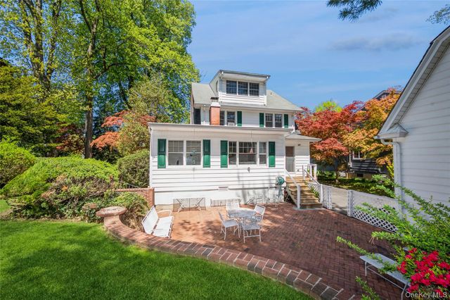 102 Reid Avenue, Port Washington, NY 11050