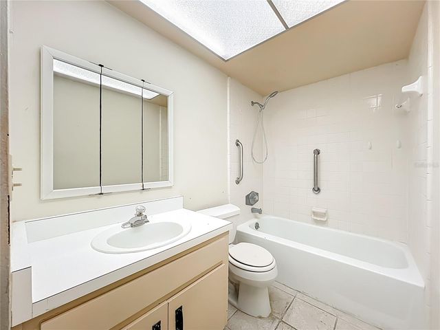 1264 VILLAGE WAY, Orlando, FL 32807