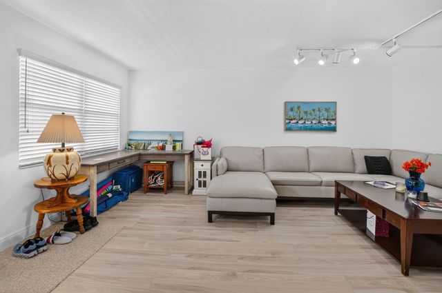 2008 EXETER A 2008, Boca Raton, FL 33434