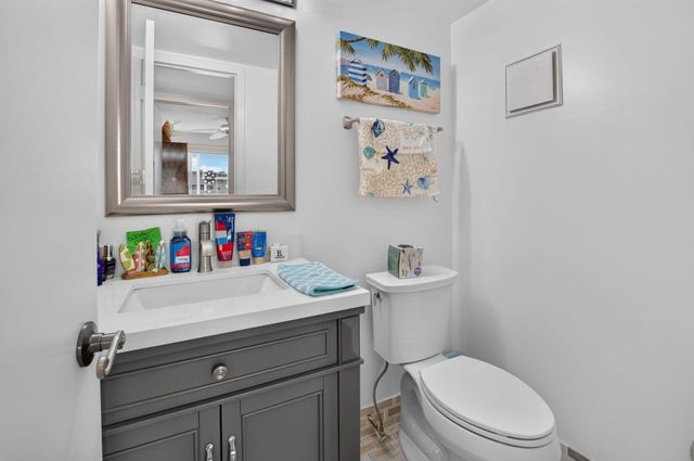 2008 EXETER A 2008, Boca Raton, FL 33434