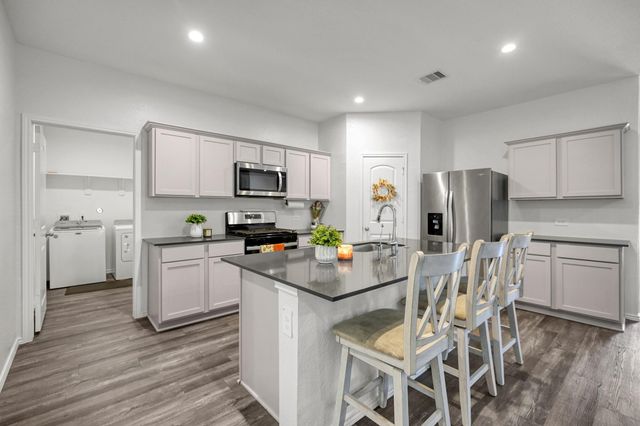 12818 Sunny Pass, Willis, TX 77318