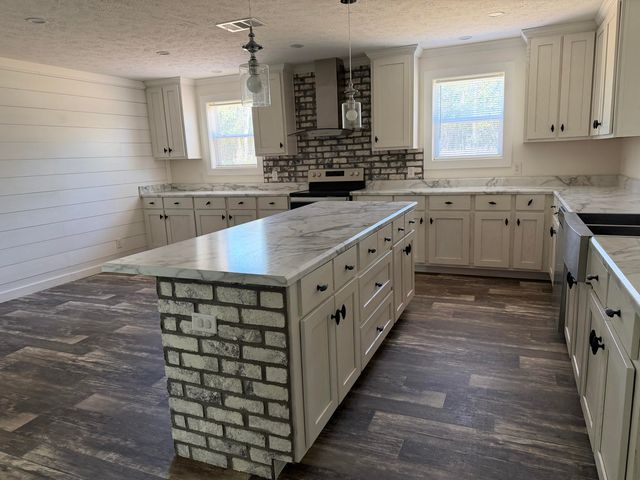 7533 Old Number Six Highway, Santee, SC 29142