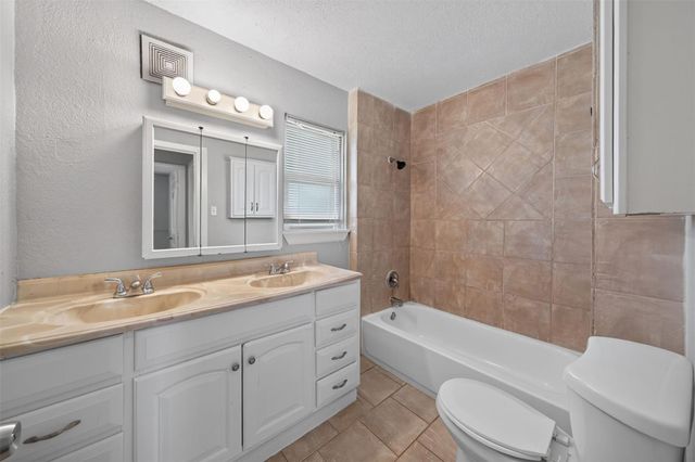 2110 Ridgemore Drive, Houston, TX 77055