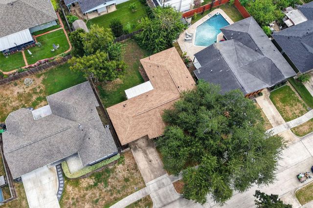 2110 Ridgemore Drive, Houston, TX 77055