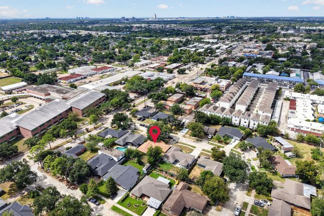 2110 Ridgemore Drive, Houston, TX 77055