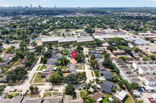 2110 Ridgemore Drive, Houston, TX 77055