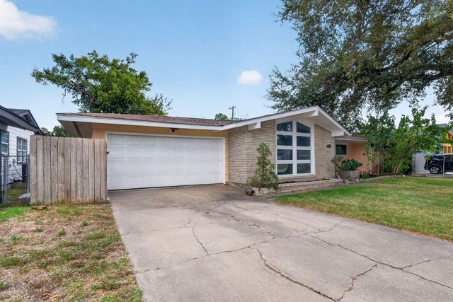 2110 Ridgemore Drive, Houston, TX 77055