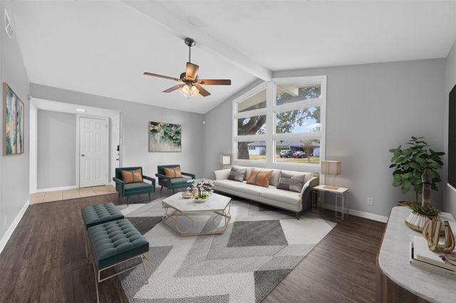 2110 Ridgemore Drive, Houston, TX 77055