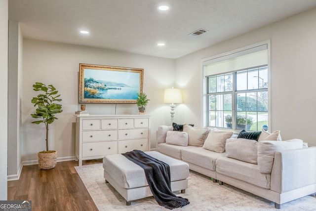 1 Brookfield Drive, Newnan, GA 30265