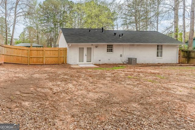 1 Brookfield Drive, Newnan, GA 30265