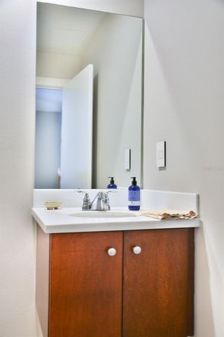 1120 E KENNEDY BOULEVARD 915, Tampa, FL 33602