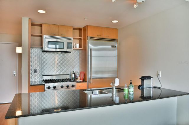 1120 E KENNEDY BOULEVARD 915, Tampa, FL 33602